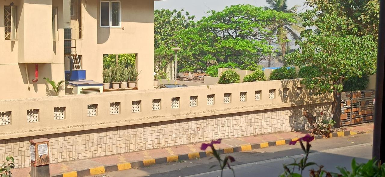 Cozy Private Ac Studio By The Sea Bandstand Bandra W Mumbai Nr Taj Lands End Apartamento Exterior foto